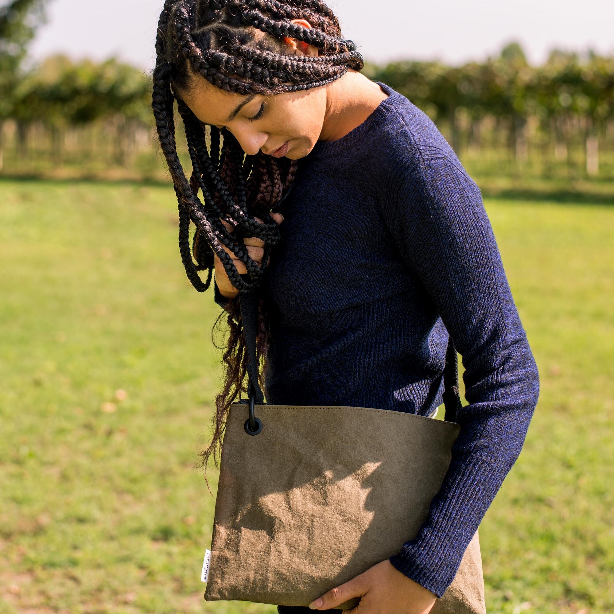 Shoulder lucy bag large